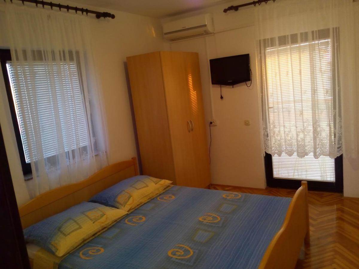 Maslina Apartment Vir Exterior photo