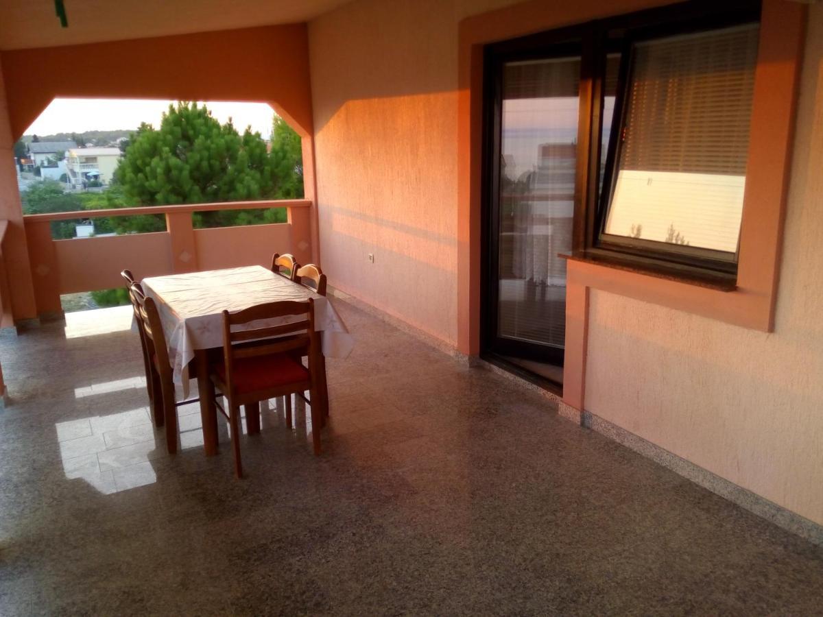 Maslina Apartment Vir Exterior photo