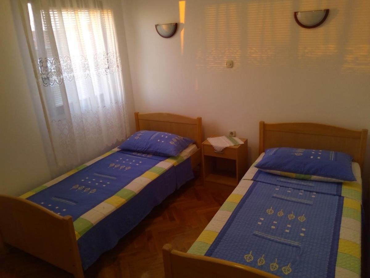 Maslina Apartment Vir Exterior photo